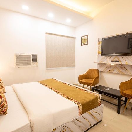 Hotel Cosmo Near Blk Hospital Karol Bagh Dillí Exteriér fotografie