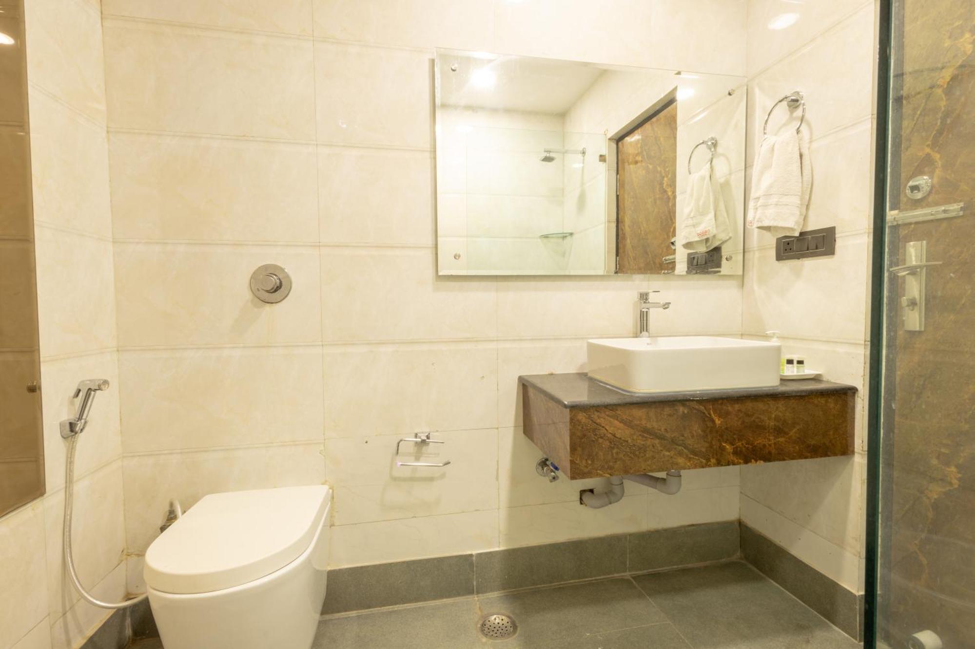 Hotel Cosmo Near Blk Hospital Karol Bagh Dillí Exteriér fotografie
