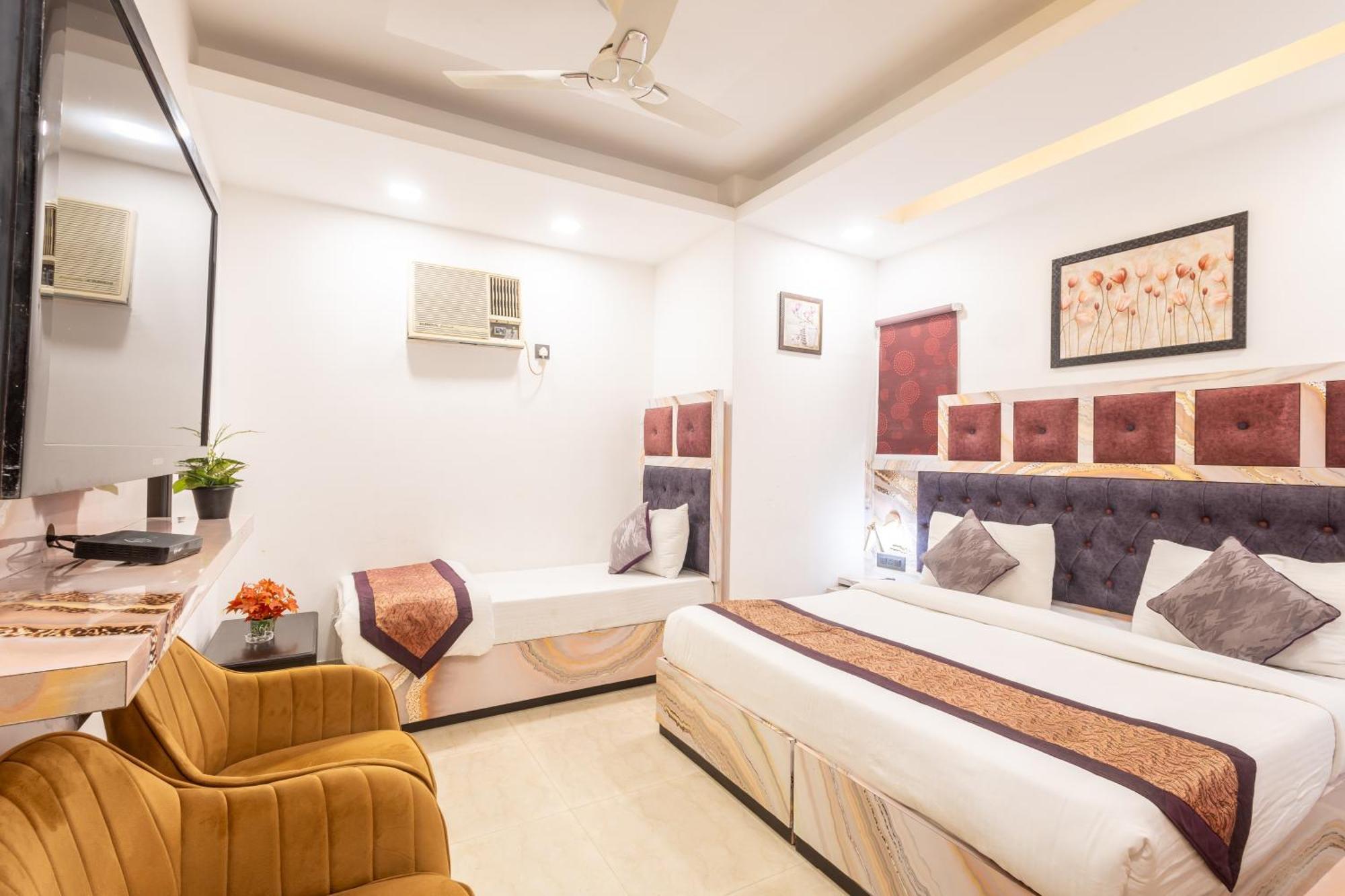 Hotel Cosmo Near Blk Hospital Karol Bagh Dillí Exteriér fotografie
