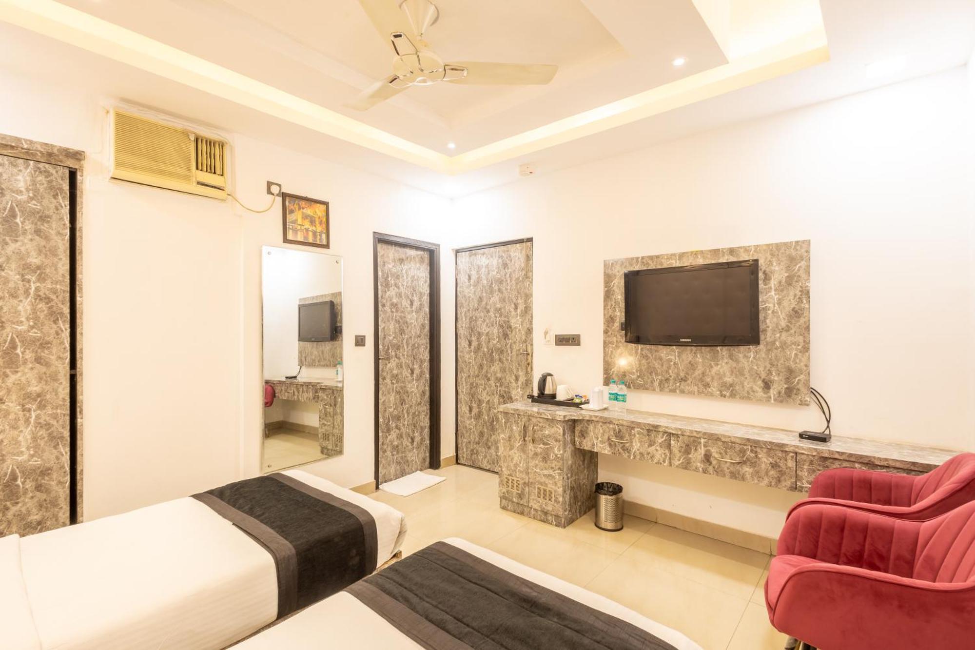 Hotel Cosmo Near Blk Hospital Karol Bagh Dillí Exteriér fotografie