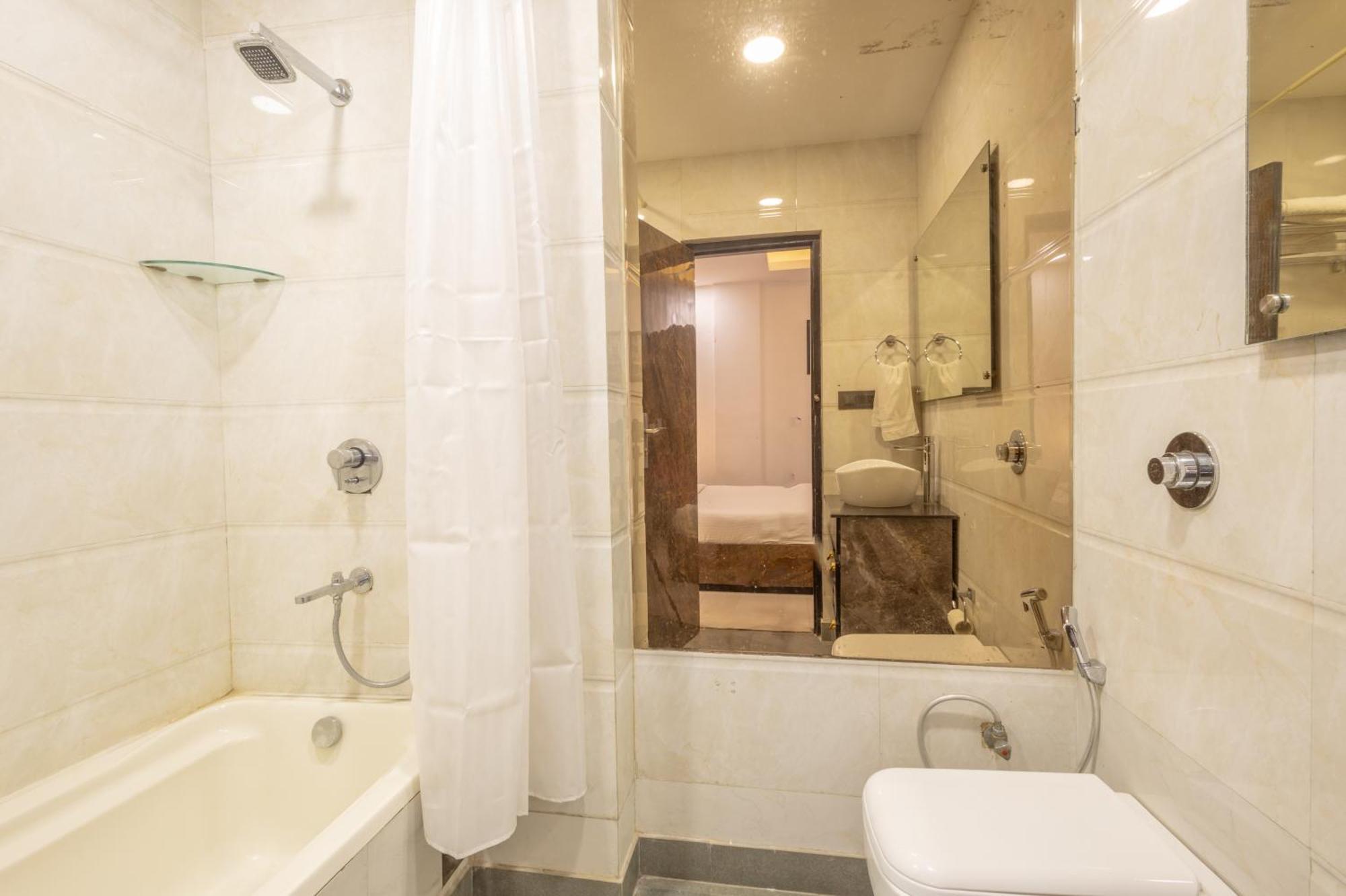 Hotel Cosmo Near Blk Hospital Karol Bagh Dillí Exteriér fotografie