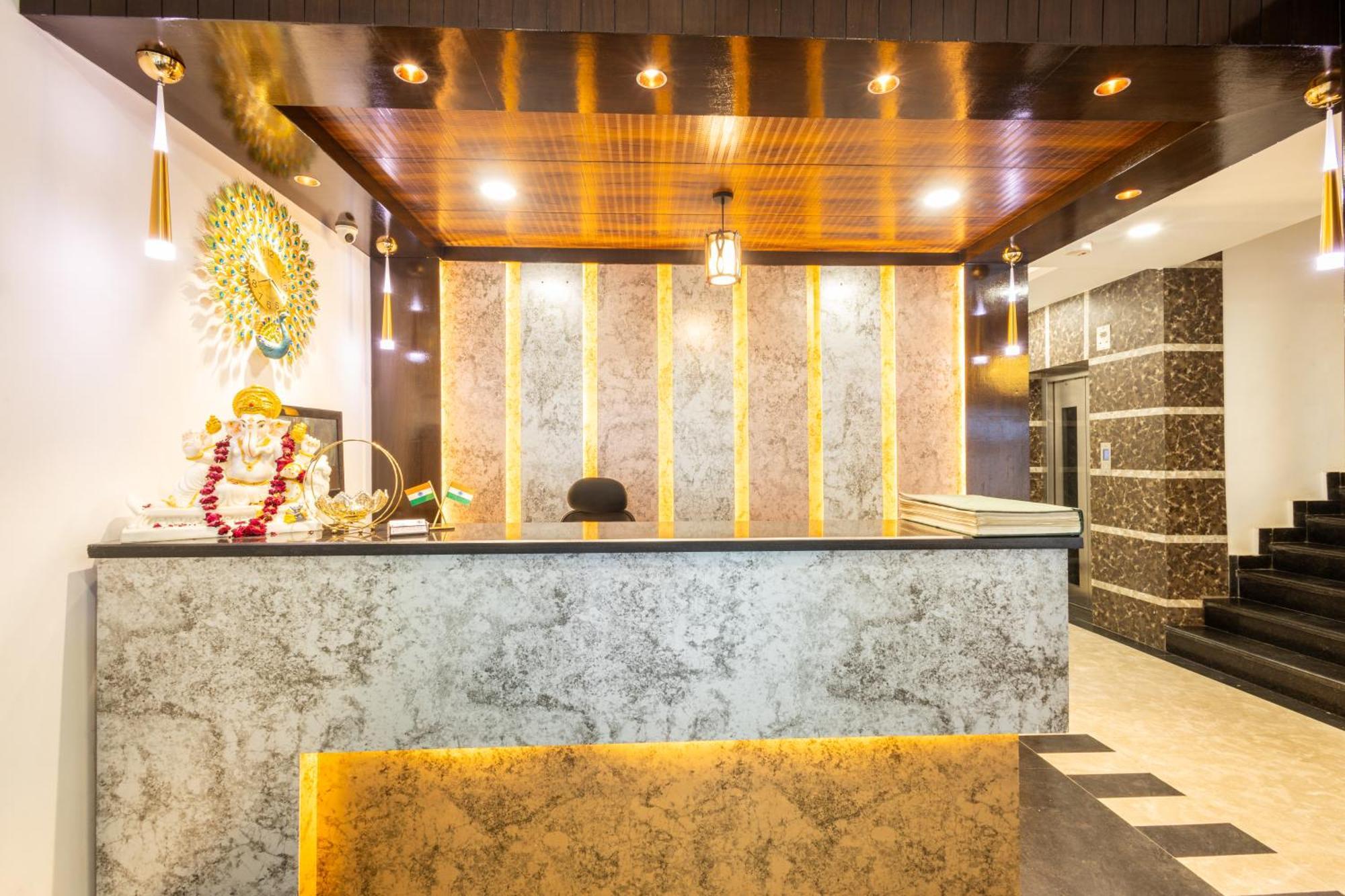 Hotel Cosmo Near Blk Hospital Karol Bagh Dillí Exteriér fotografie